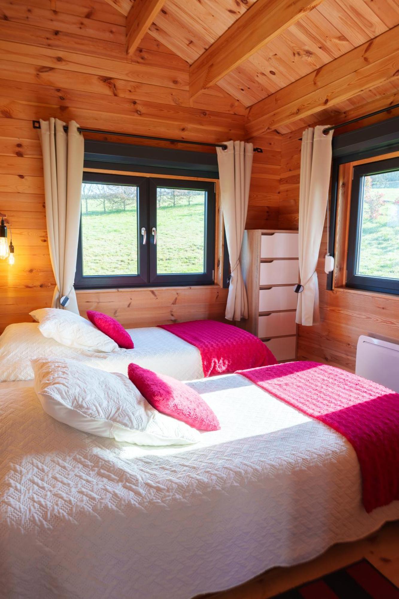 Le Chalet Du Crescent Saint-Germain-des-Champs Eksteriør bilde